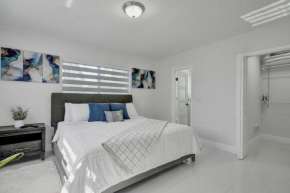 Luxe Haven Near Aventura